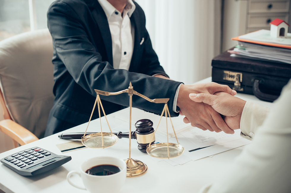 Selling a Business Lawyer Sydney: Why You Need a Lawyer While Selling Your Business